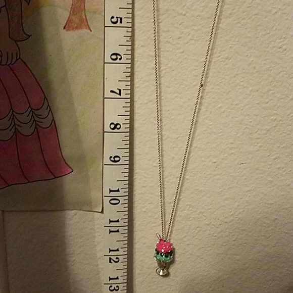 GIFT BOX INCLUDED!! Icecream Necklace - Picture 8 of 8